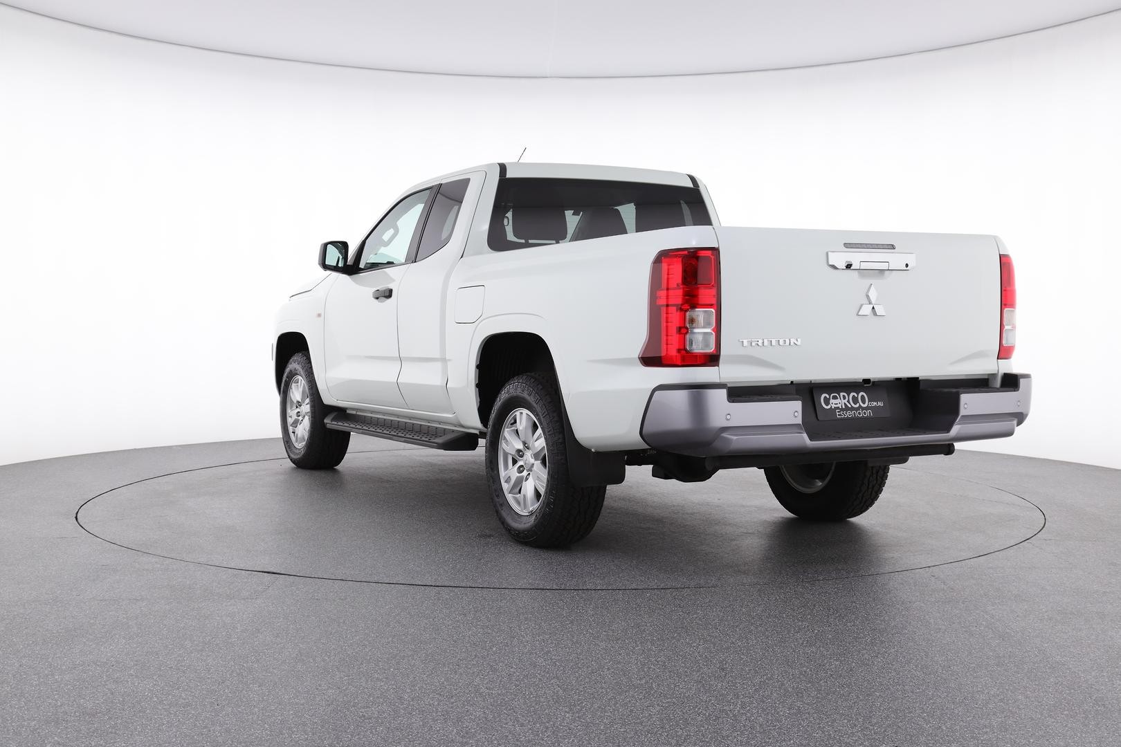 Mitsubishi Triton image 4