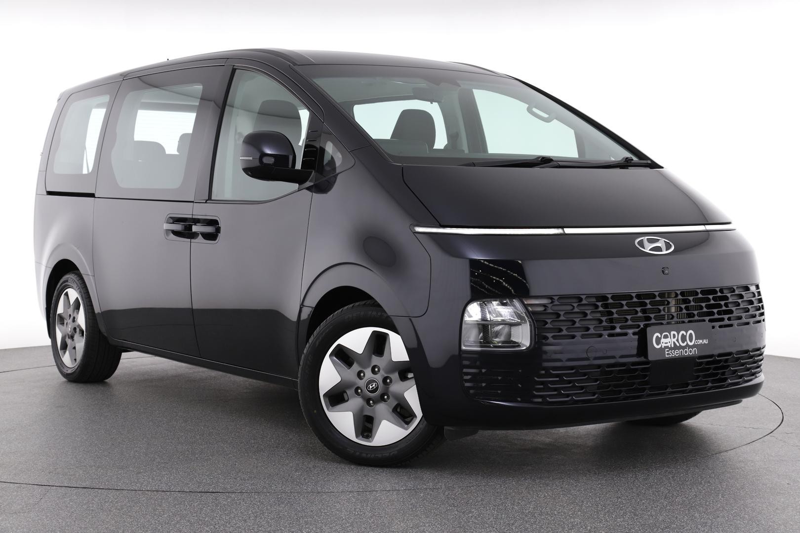 Hyundai Staria image 1