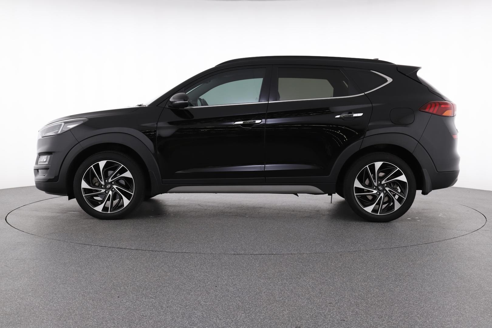 Hyundai Tucson image 3
