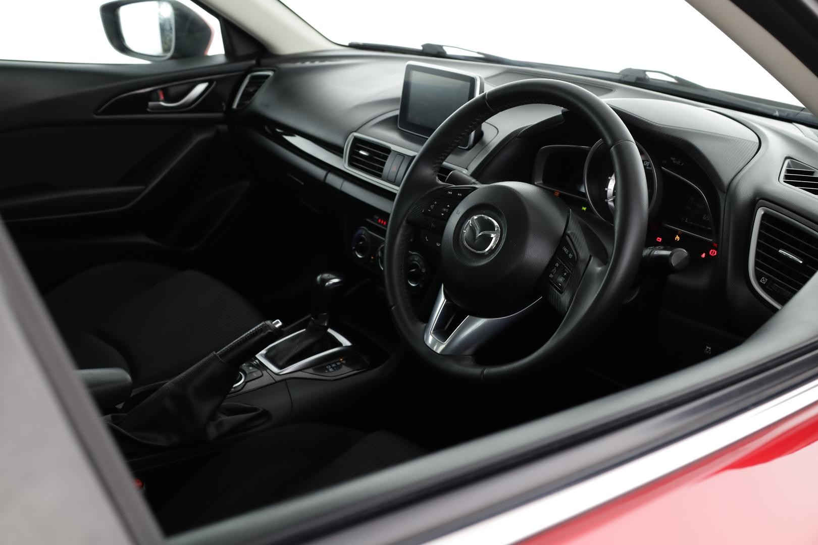 Mazda 3 image 4