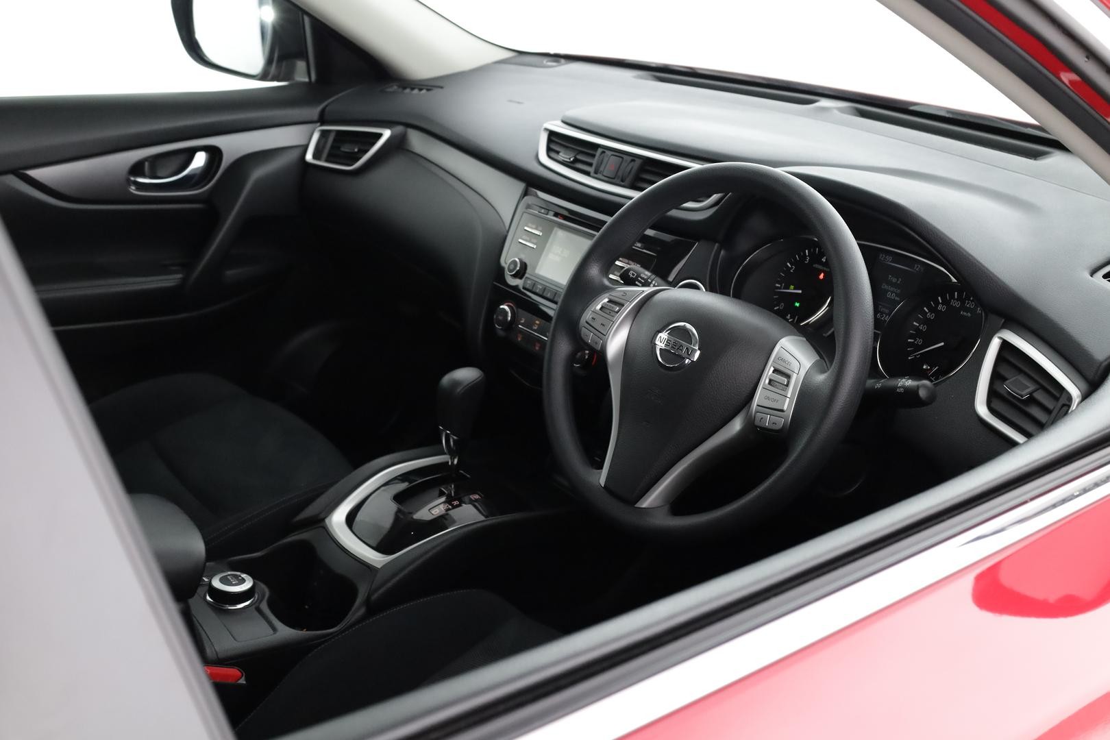 Nissan X-trail image 4