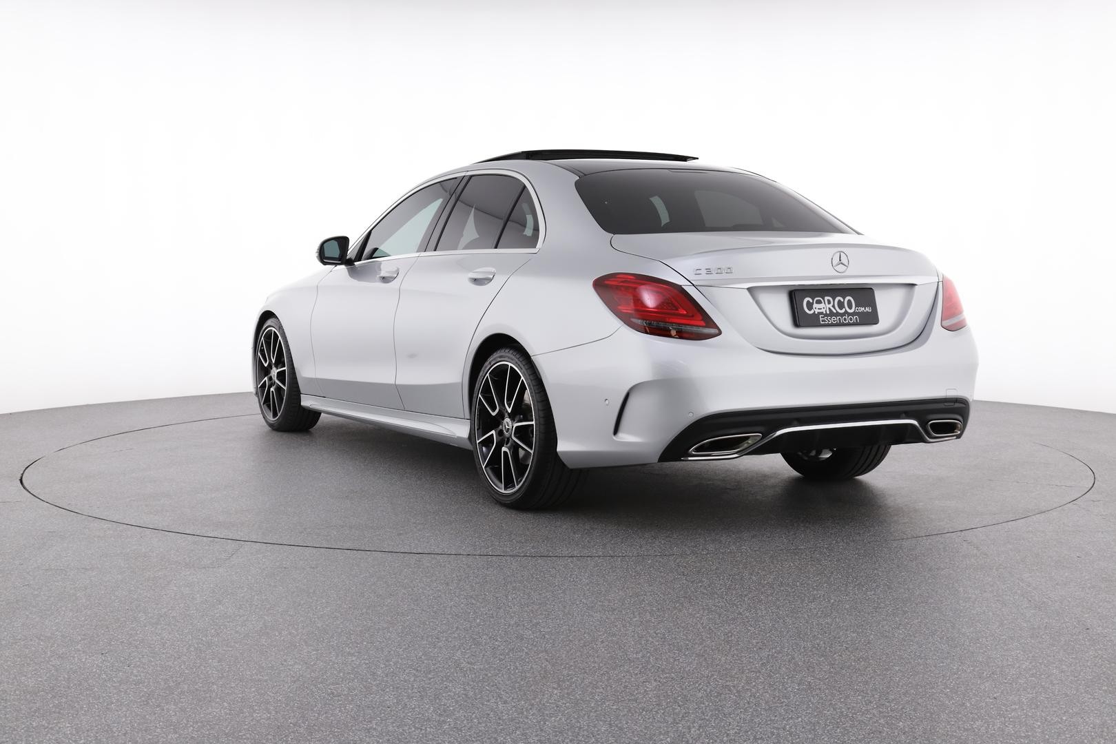 Mercedes Benz C-class image 4