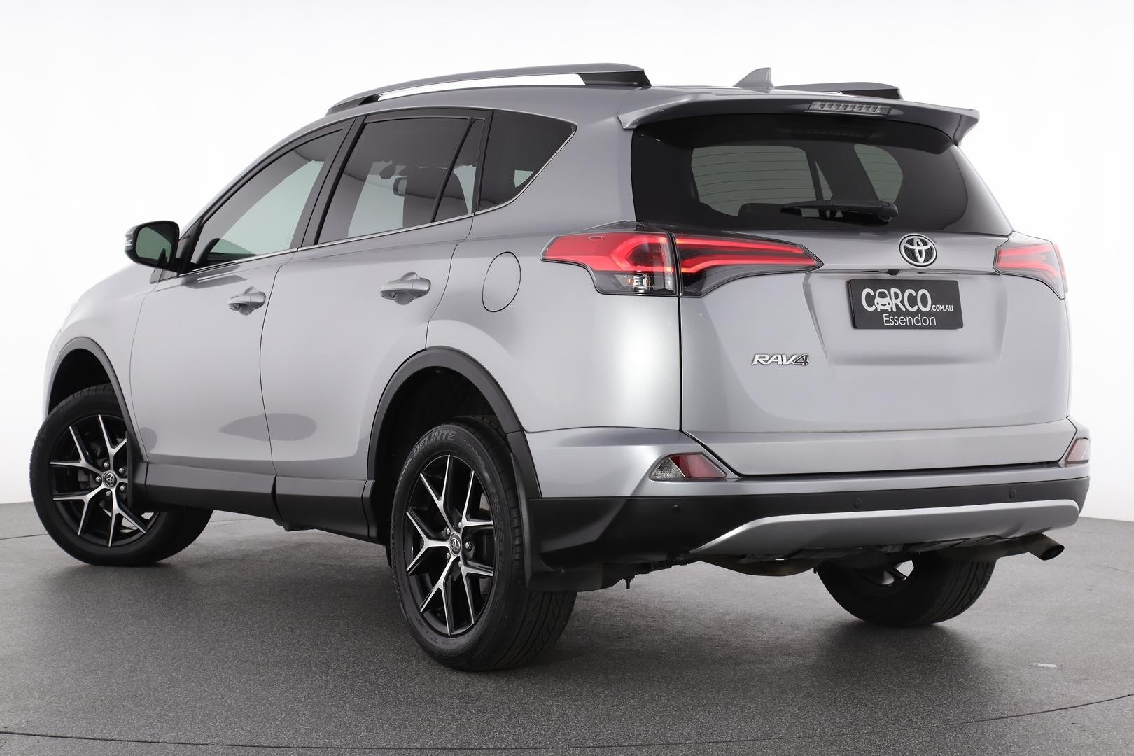 Toyota Rav4 image 2