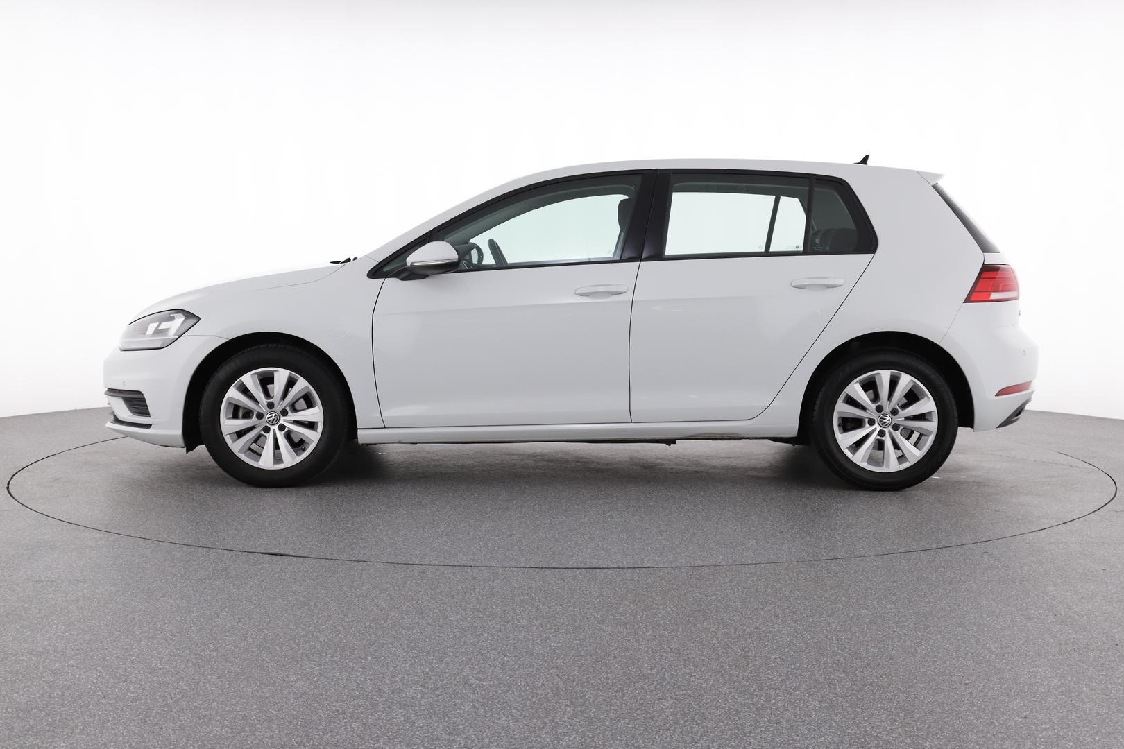 Volkswagen Golf image 3