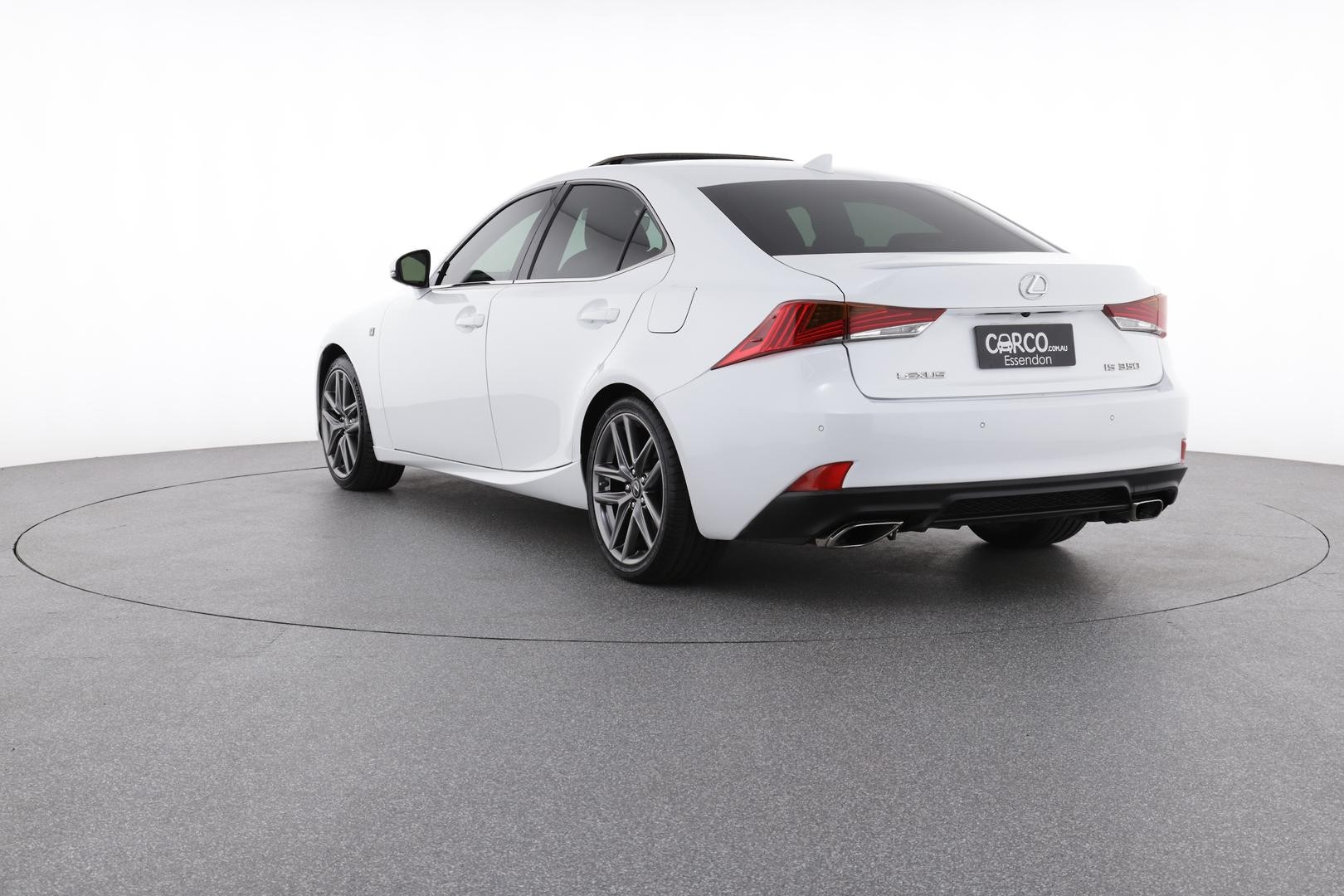Lexus Is image 4