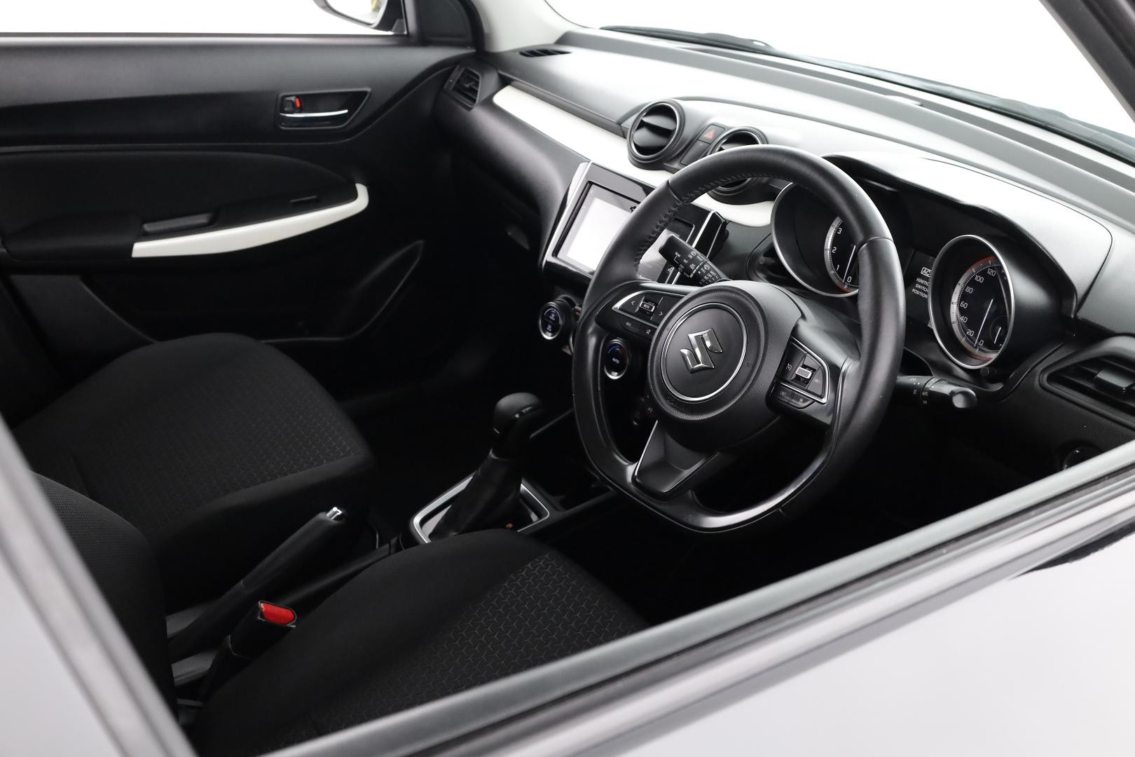 Suzuki Swift image 4