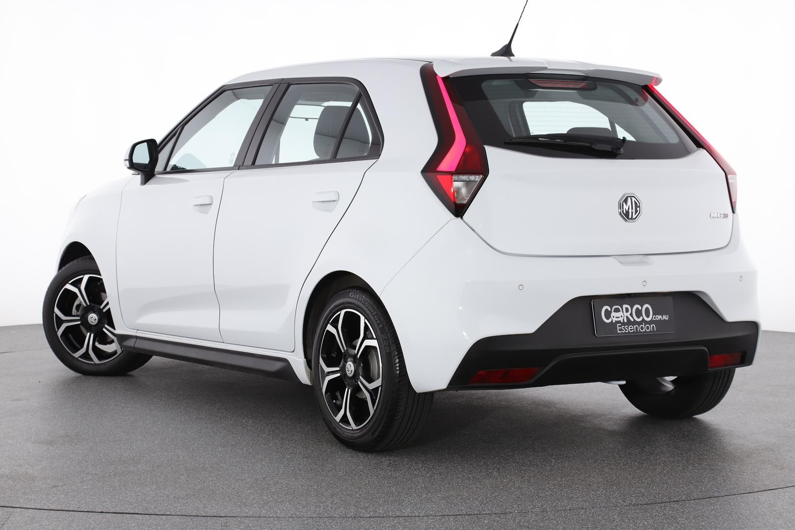 MG Mg3 image 2