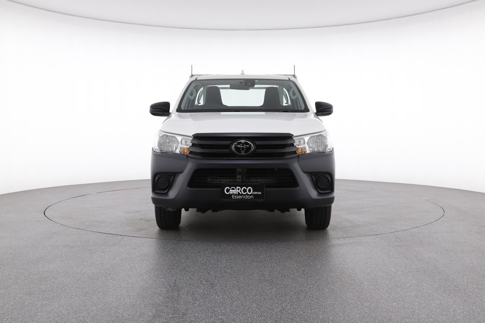 Toyota Hilux image 2
