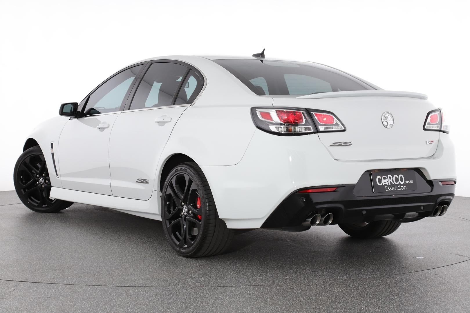 Holden Commodore image 2