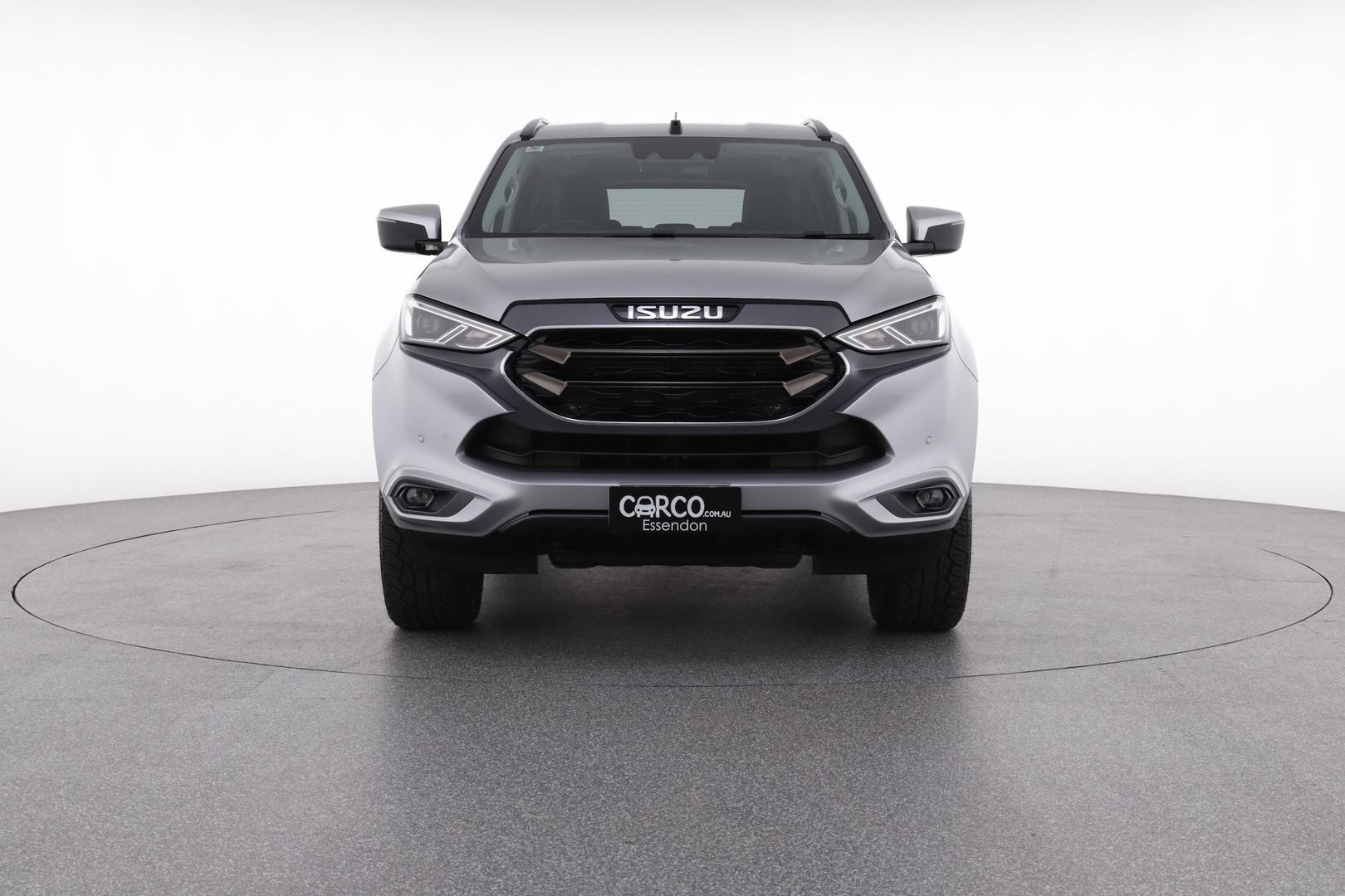 Isuzu Mu-x image 2