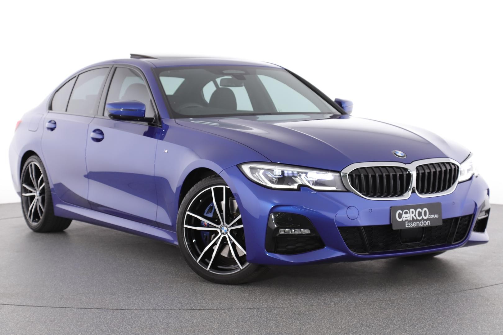 BMW 3 Series image 1