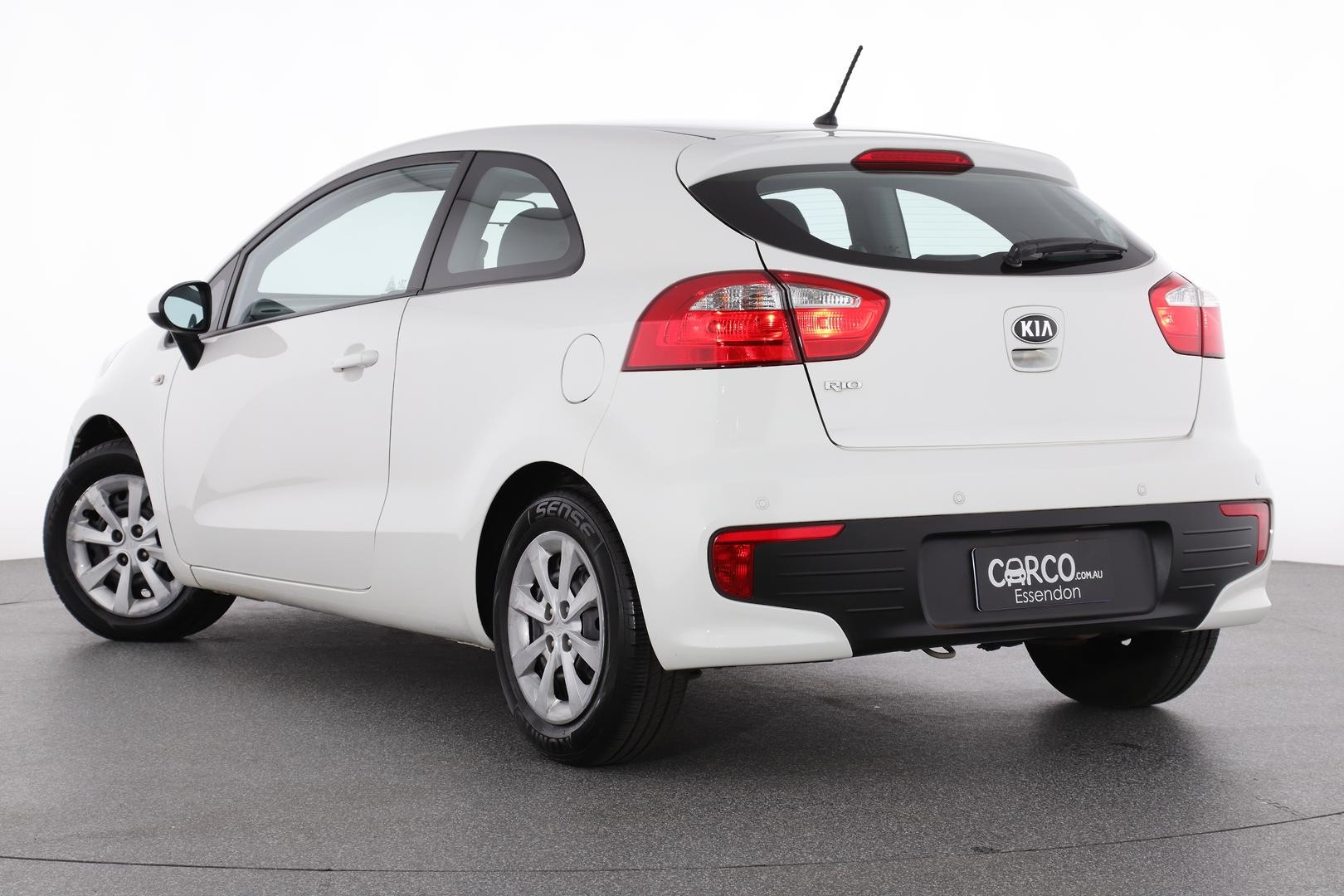 Kia Rio image 2