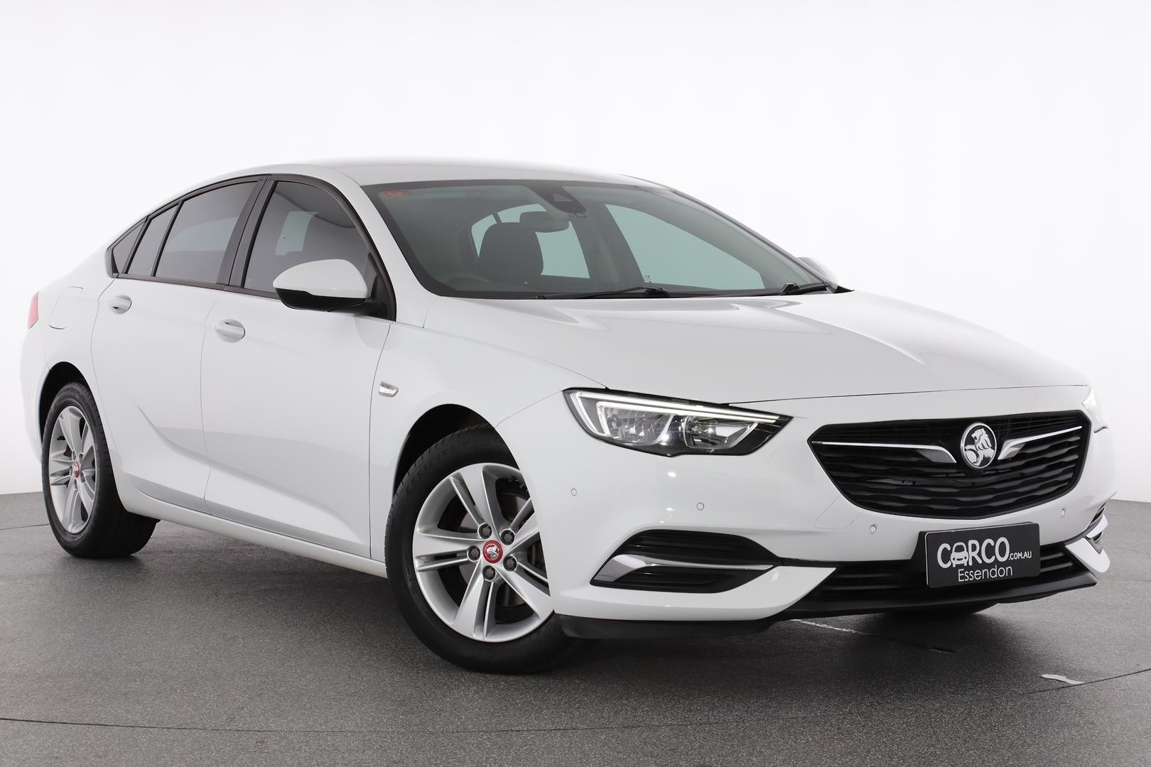 Holden Commodore image 1