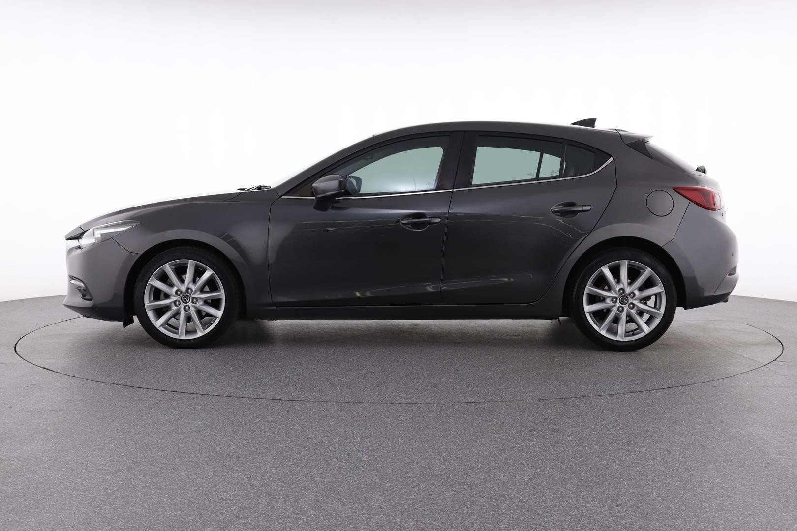 Mazda 3 image 3