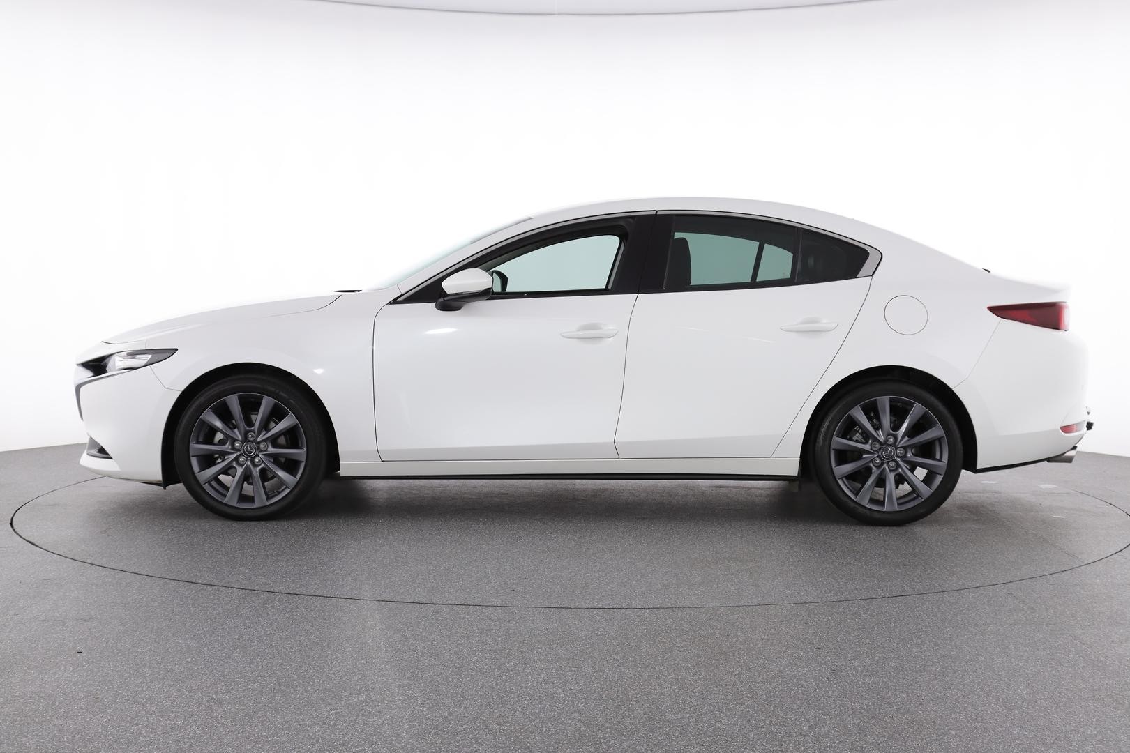 Mazda 3 image 4