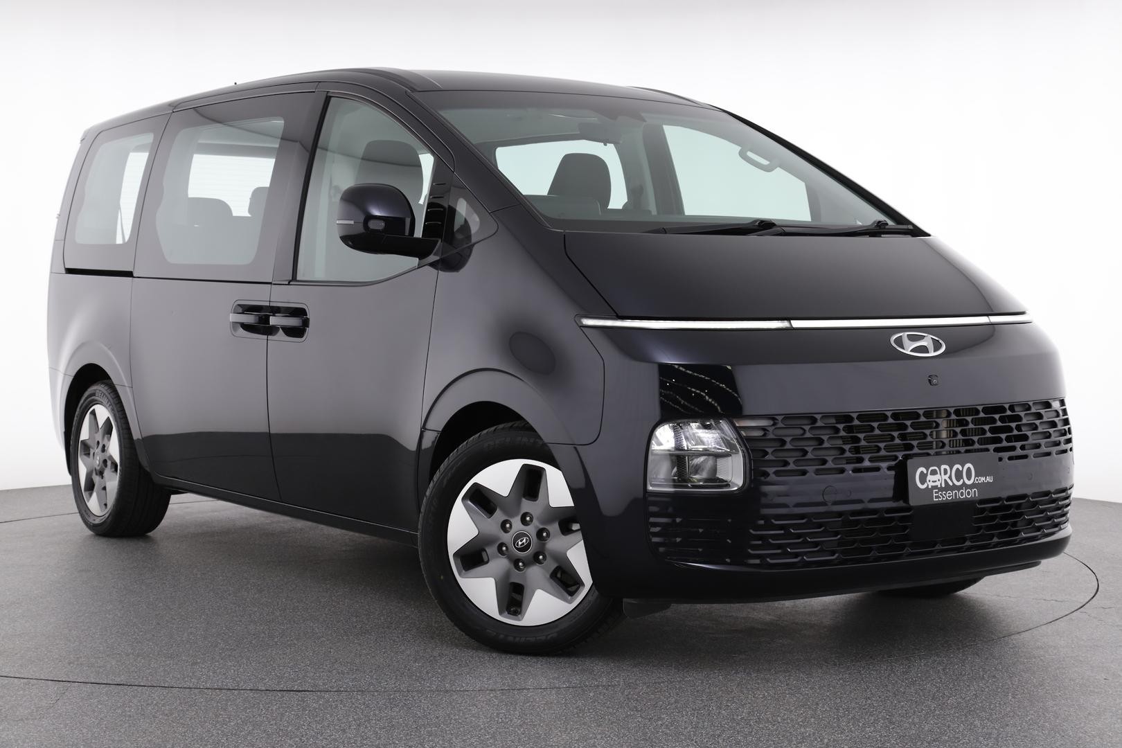 Hyundai Staria image 1