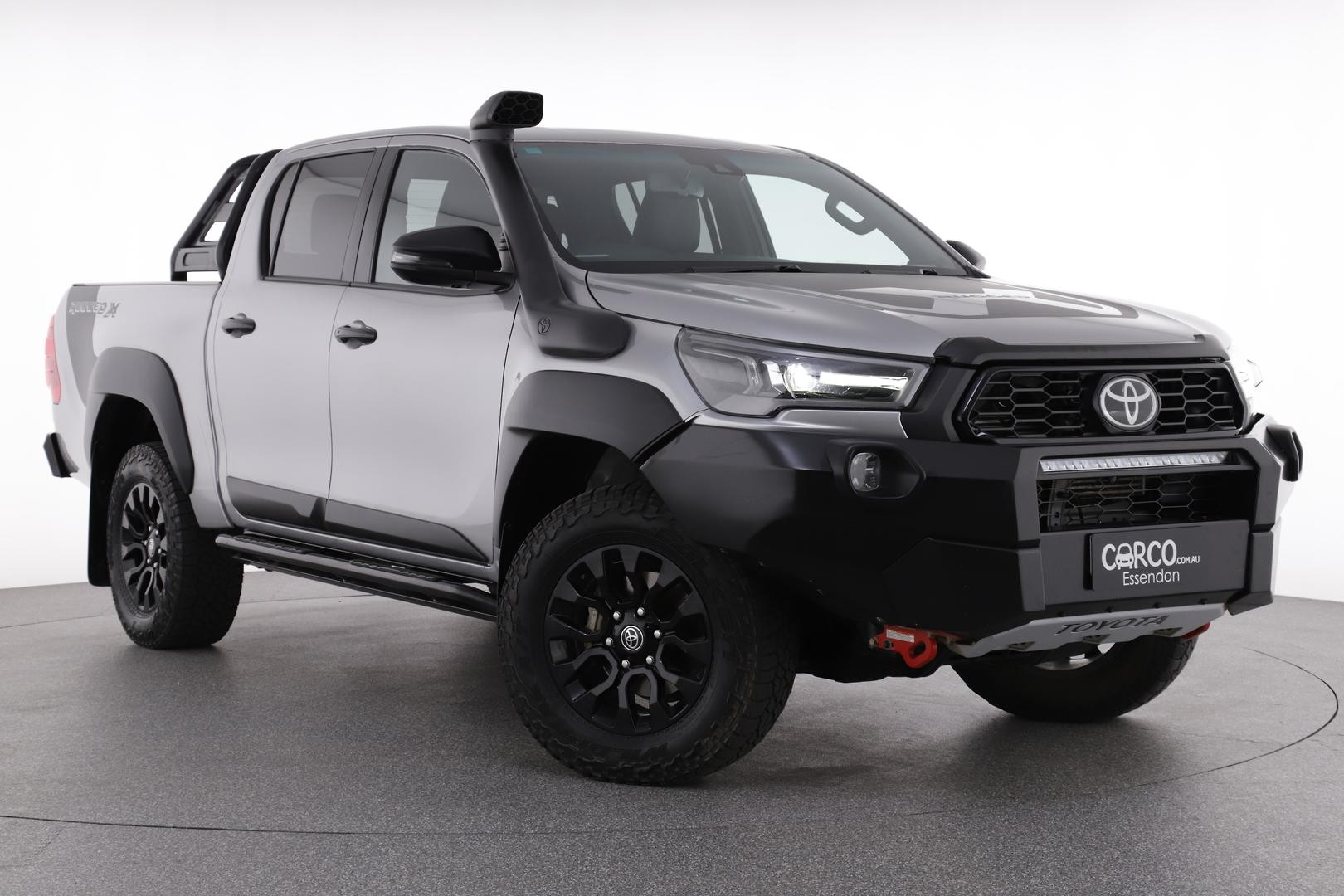 Toyota Hilux image 1