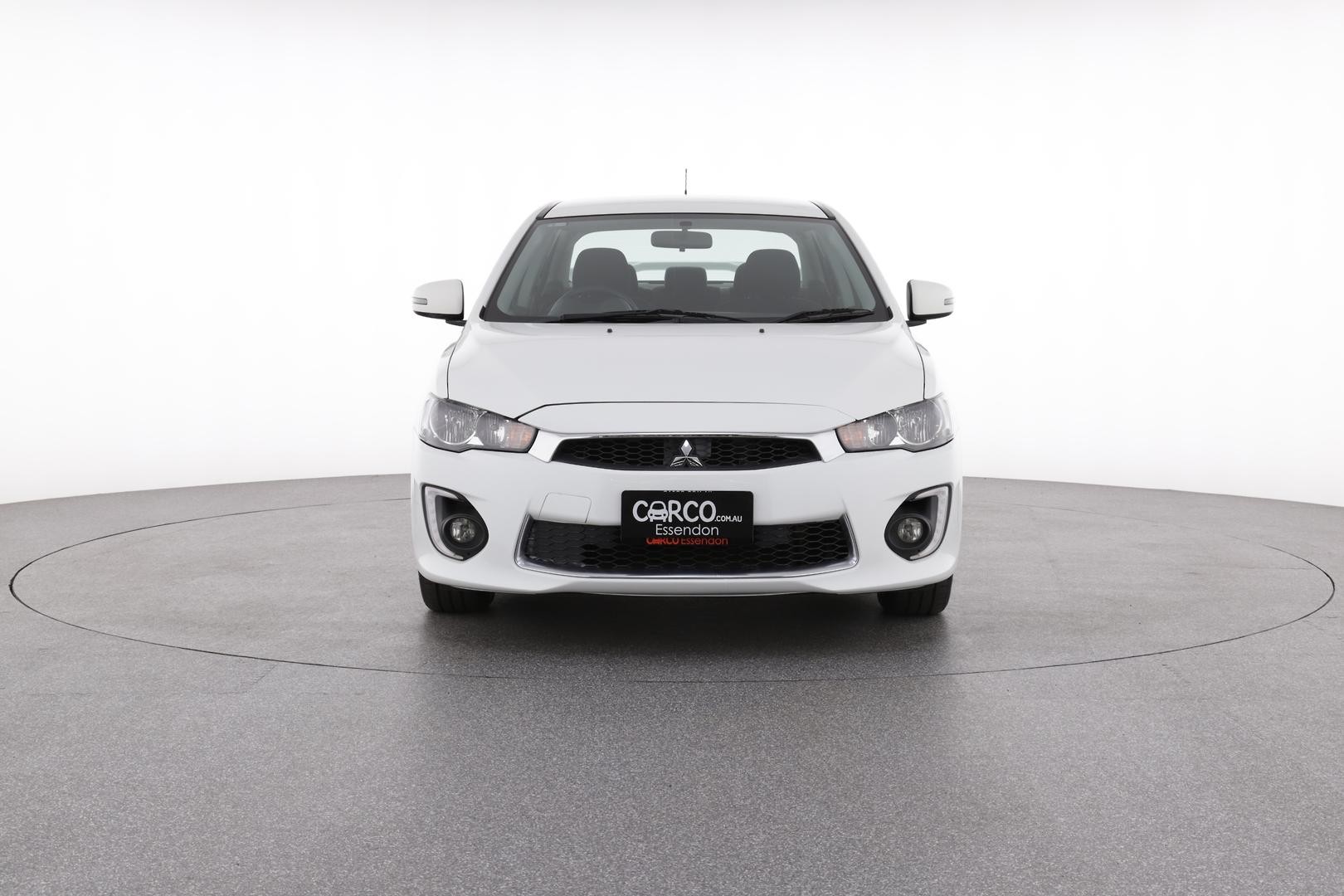 Mitsubishi Lancer image 2