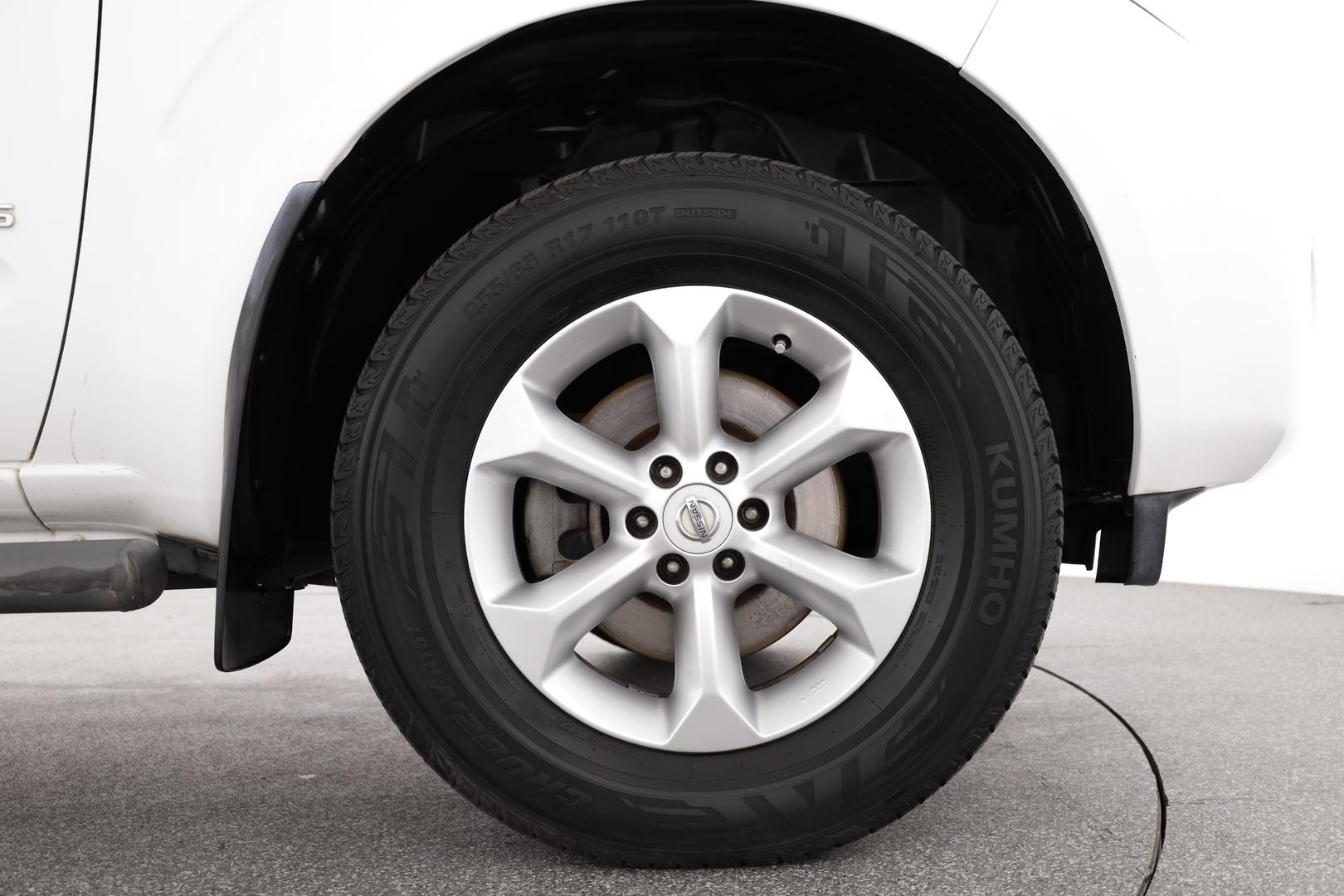 Nissan Navara image 3