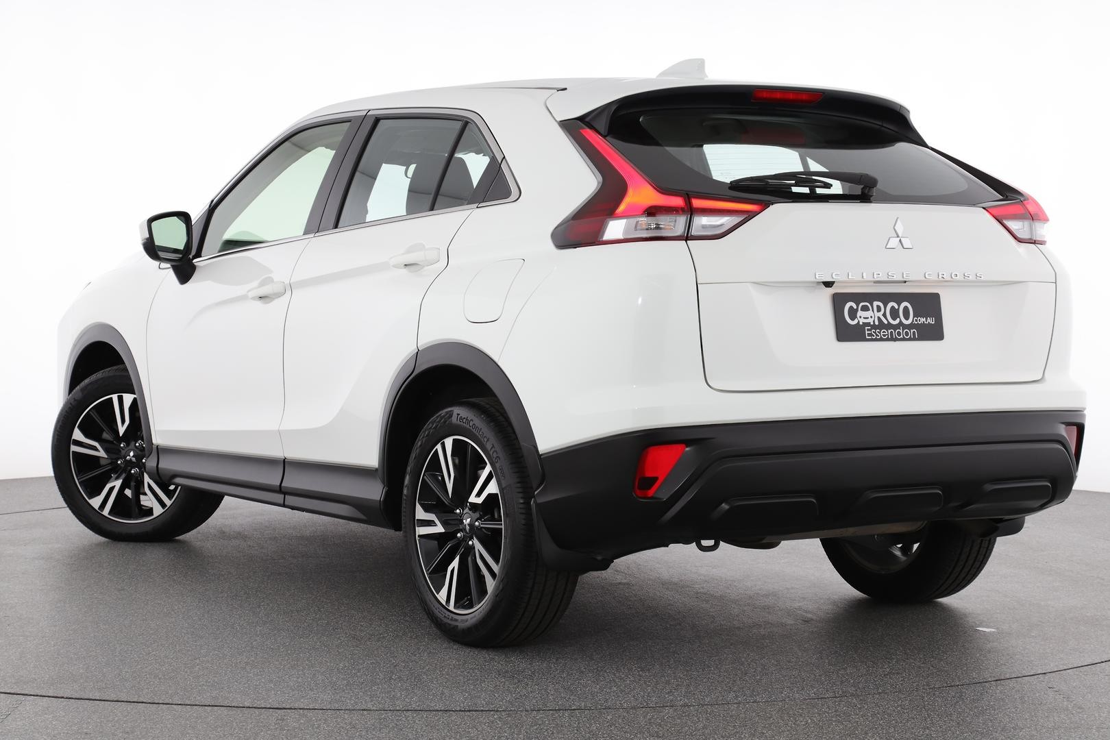 Mitsubishi Eclipse Cross image 2