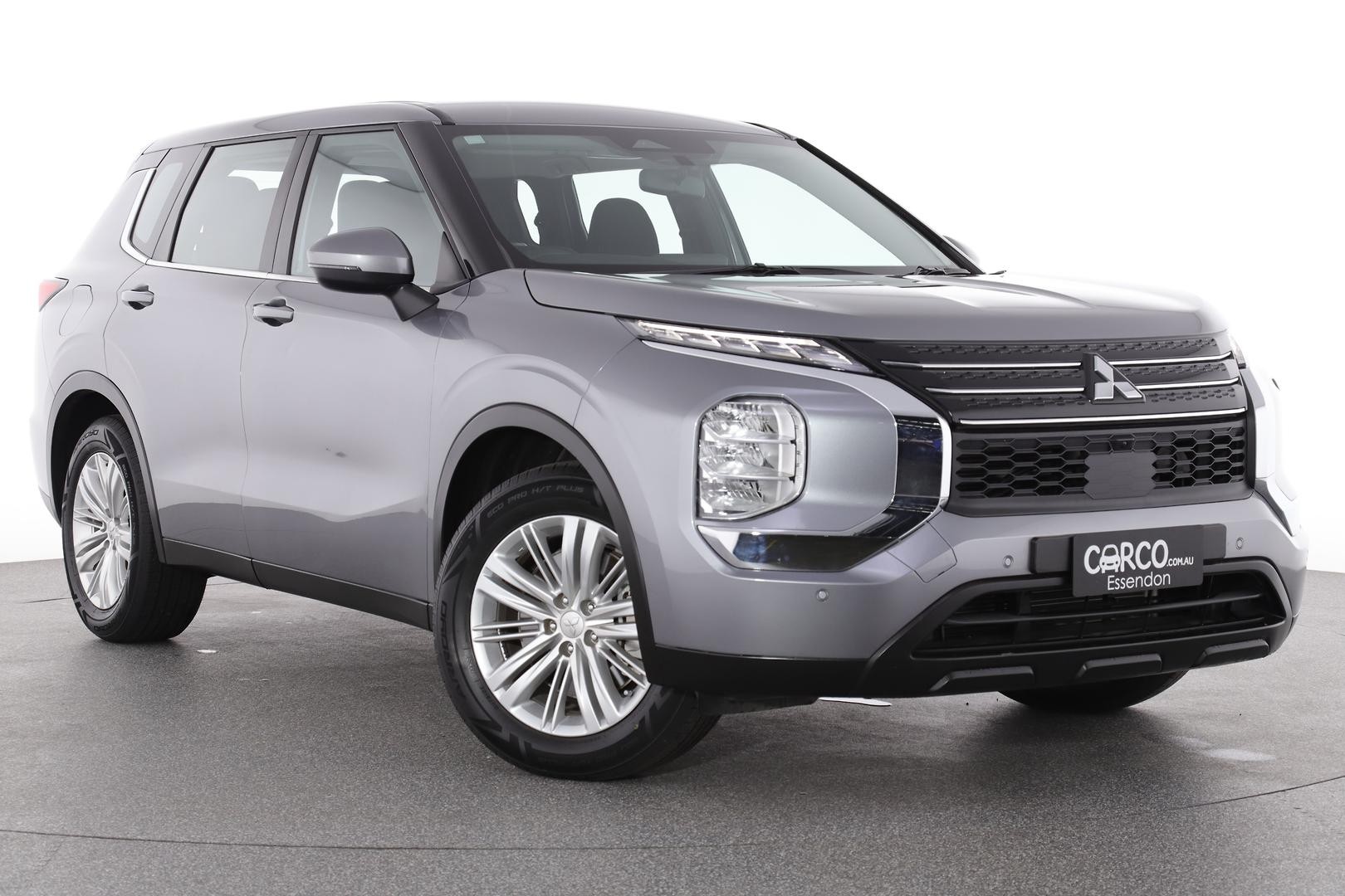 Mitsubishi Outlander image 1