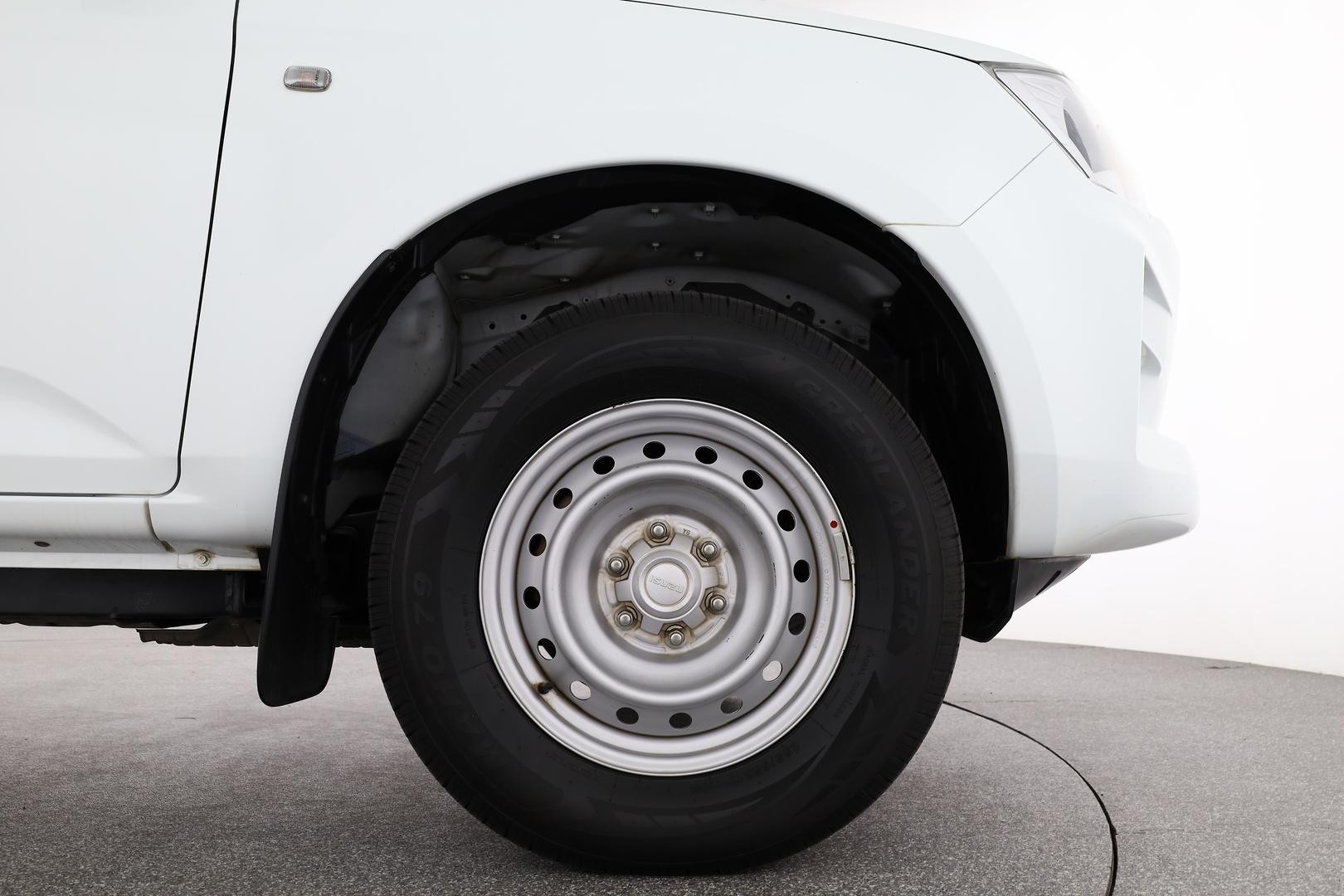 Isuzu D-max image 3