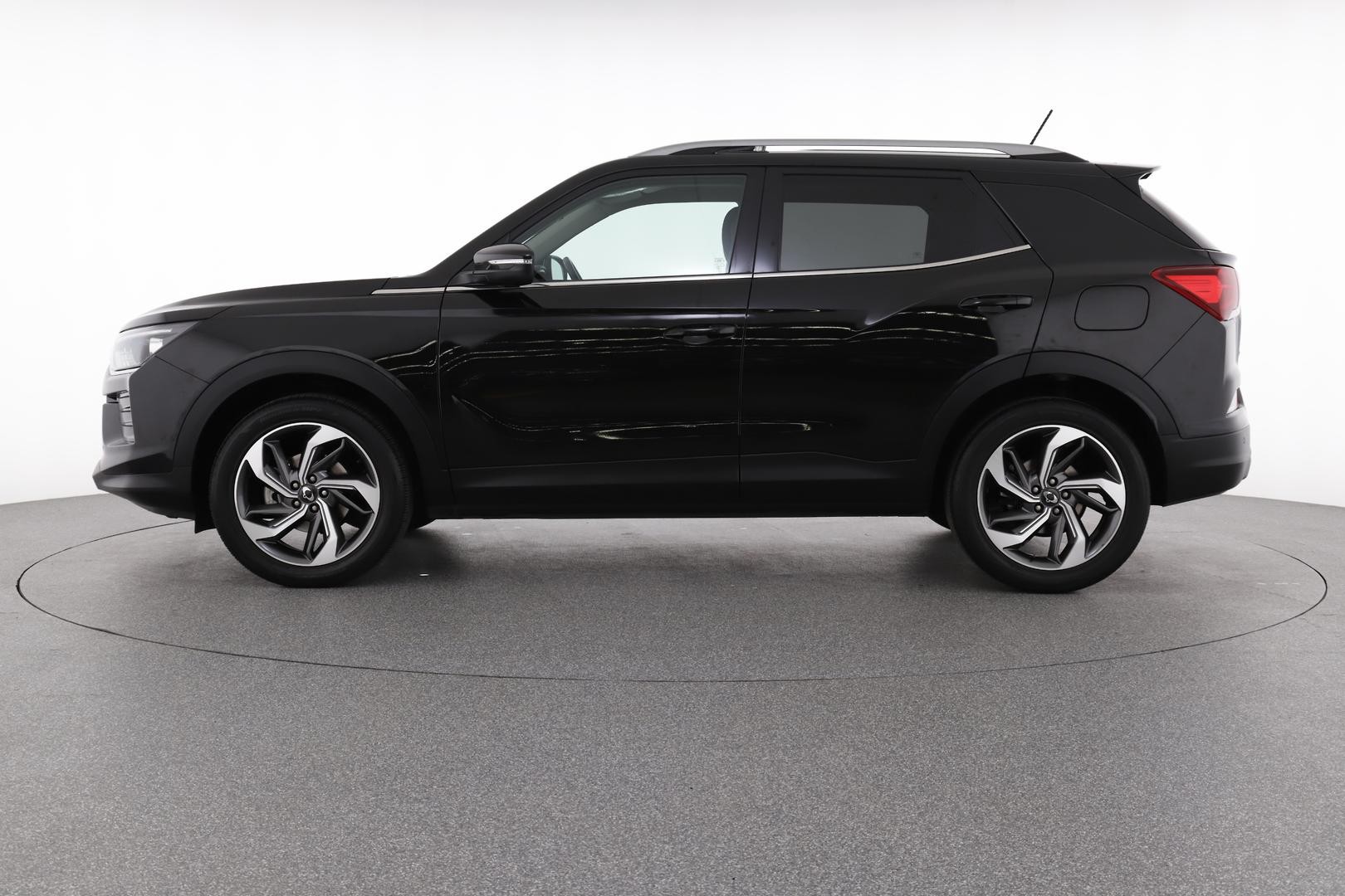 Ssangyong Korando image 3
