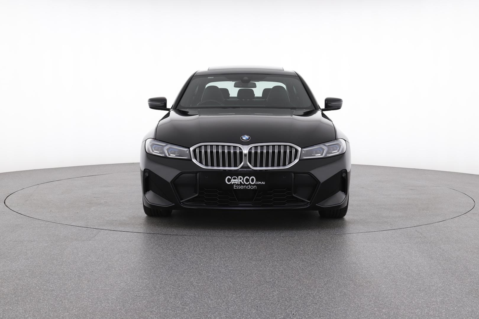 BMW 3 Series image 2