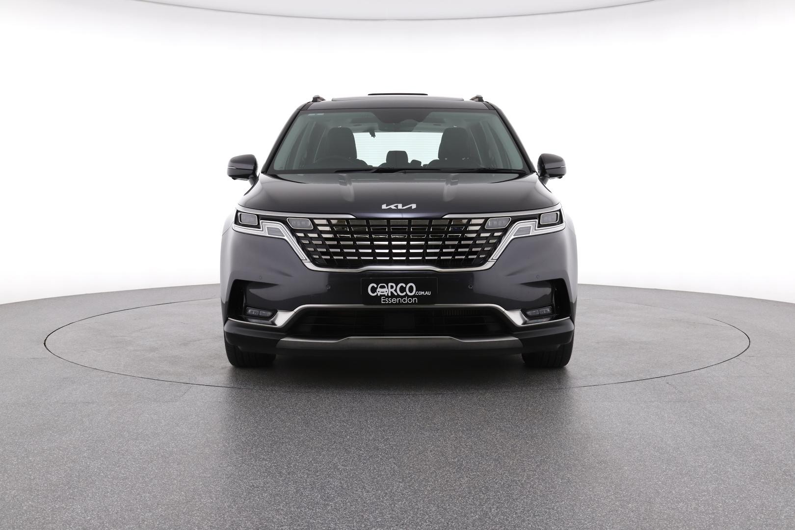 Kia Carnival image 2