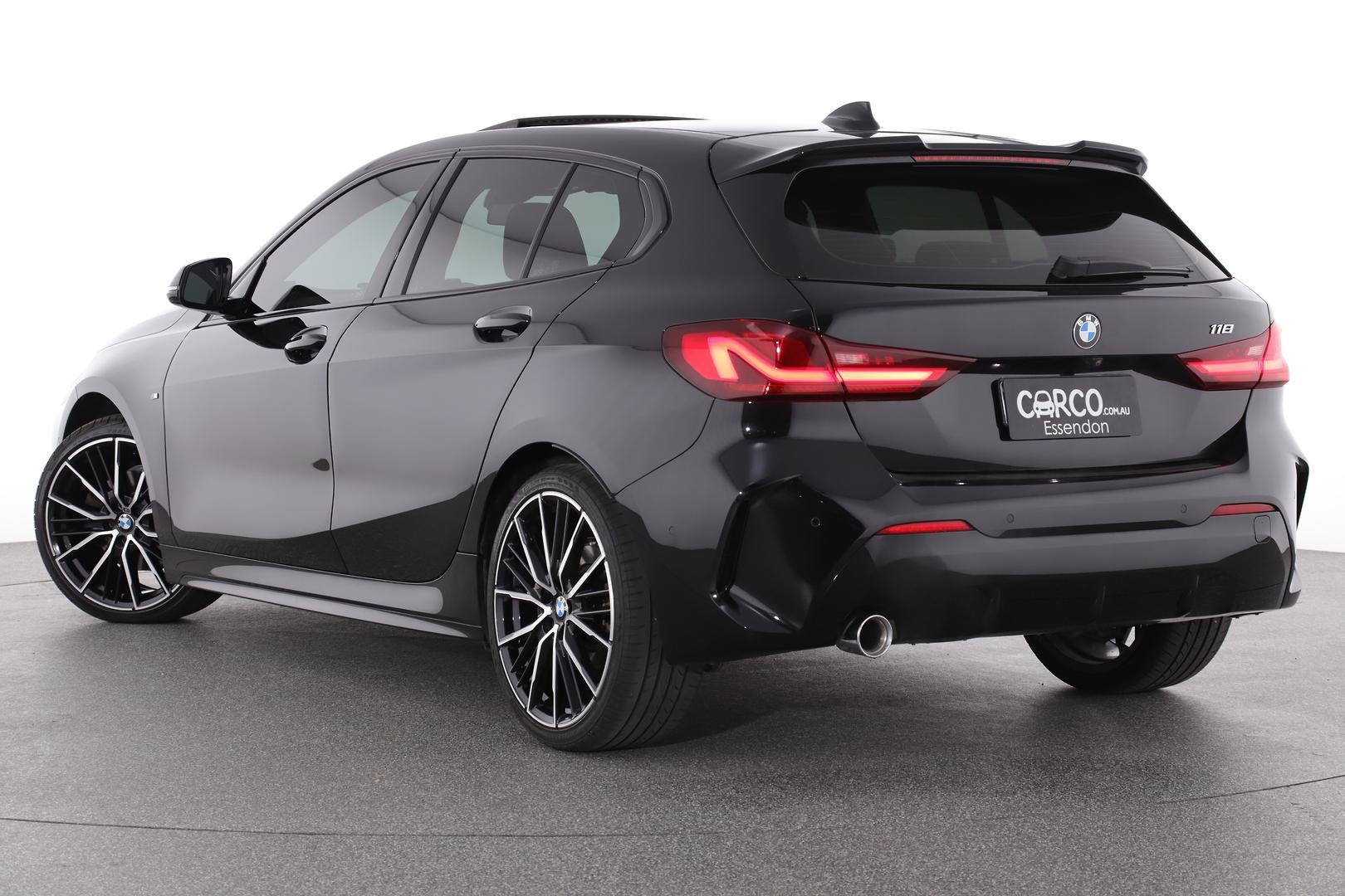 BMW 1 Series image 2