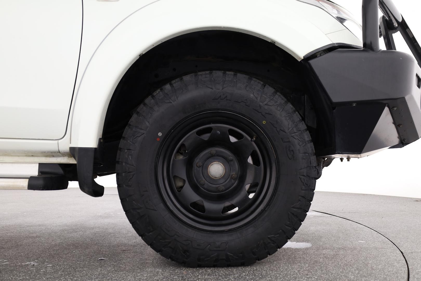 Mitsubishi Triton image 3