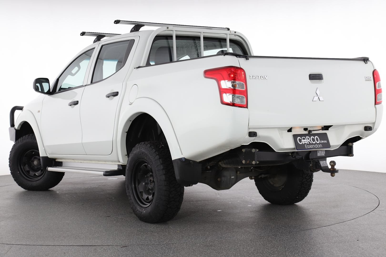 Mitsubishi Triton image 2