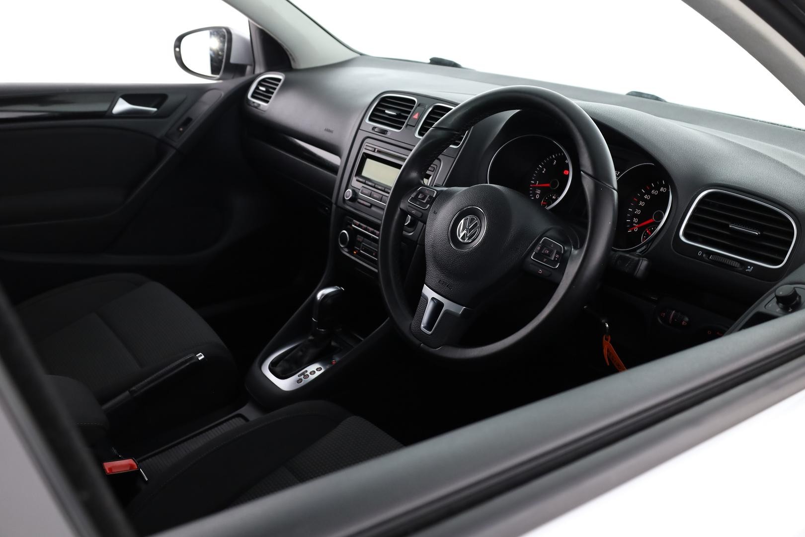 Volkswagen Golf image 4