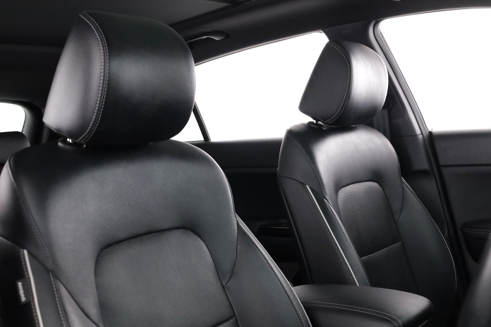 Kia Sportage image 3