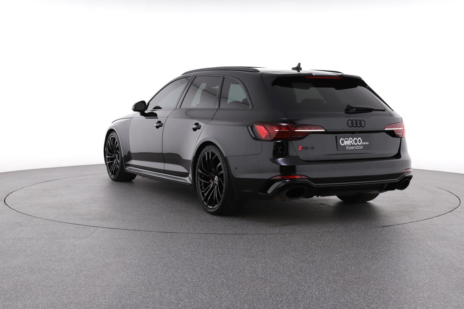 Audi Rs4 image 4
