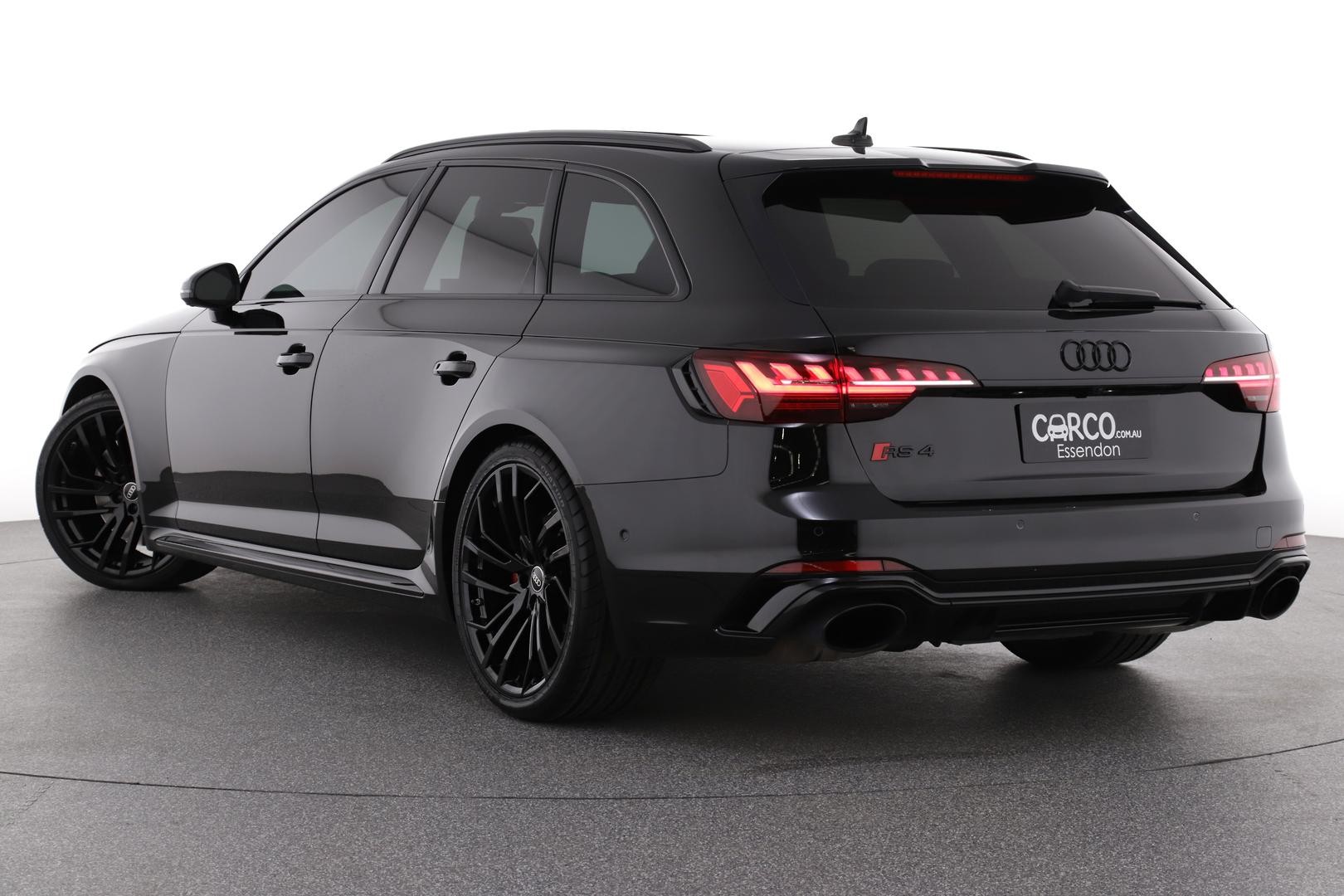 Audi Rs4 image 2