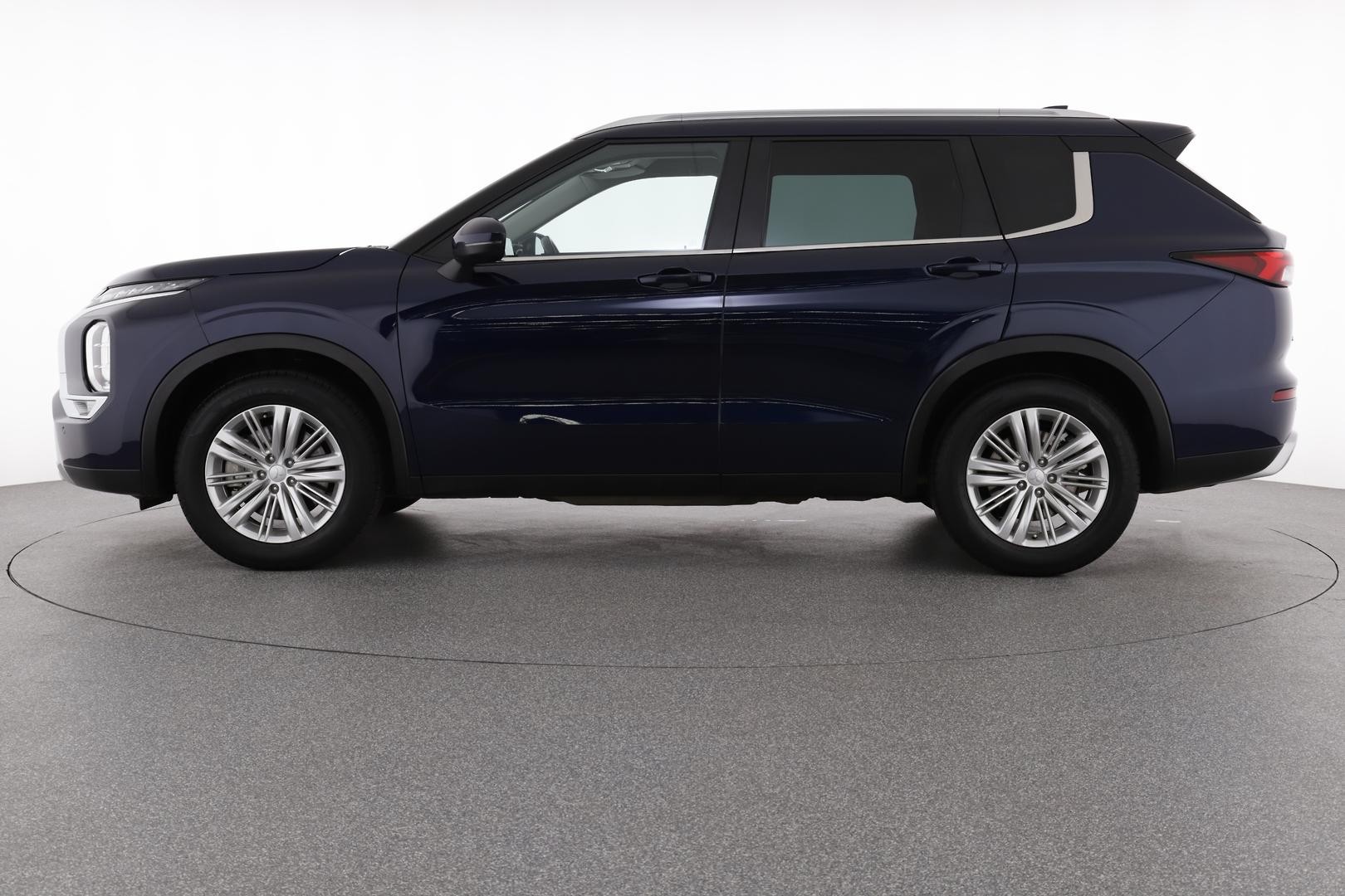 Mitsubishi Outlander image 3