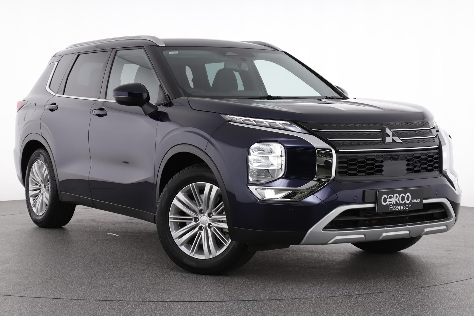 Mitsubishi Outlander image 1