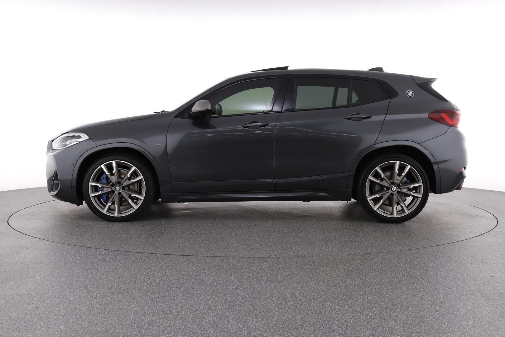 BMW X2 image 2