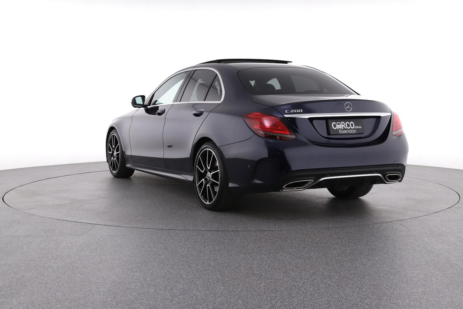 Mercedes Benz C-class image 3