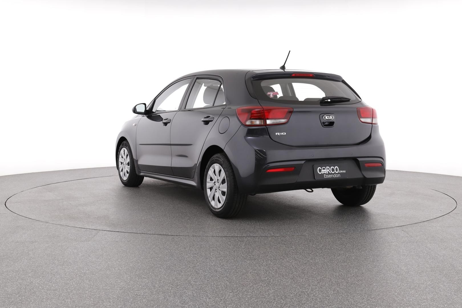Kia Rio image 3