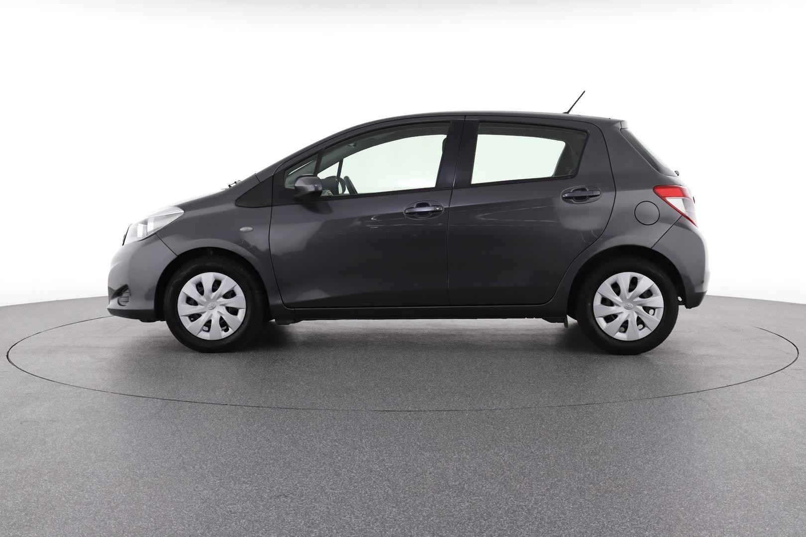 Toyota Yaris image 2