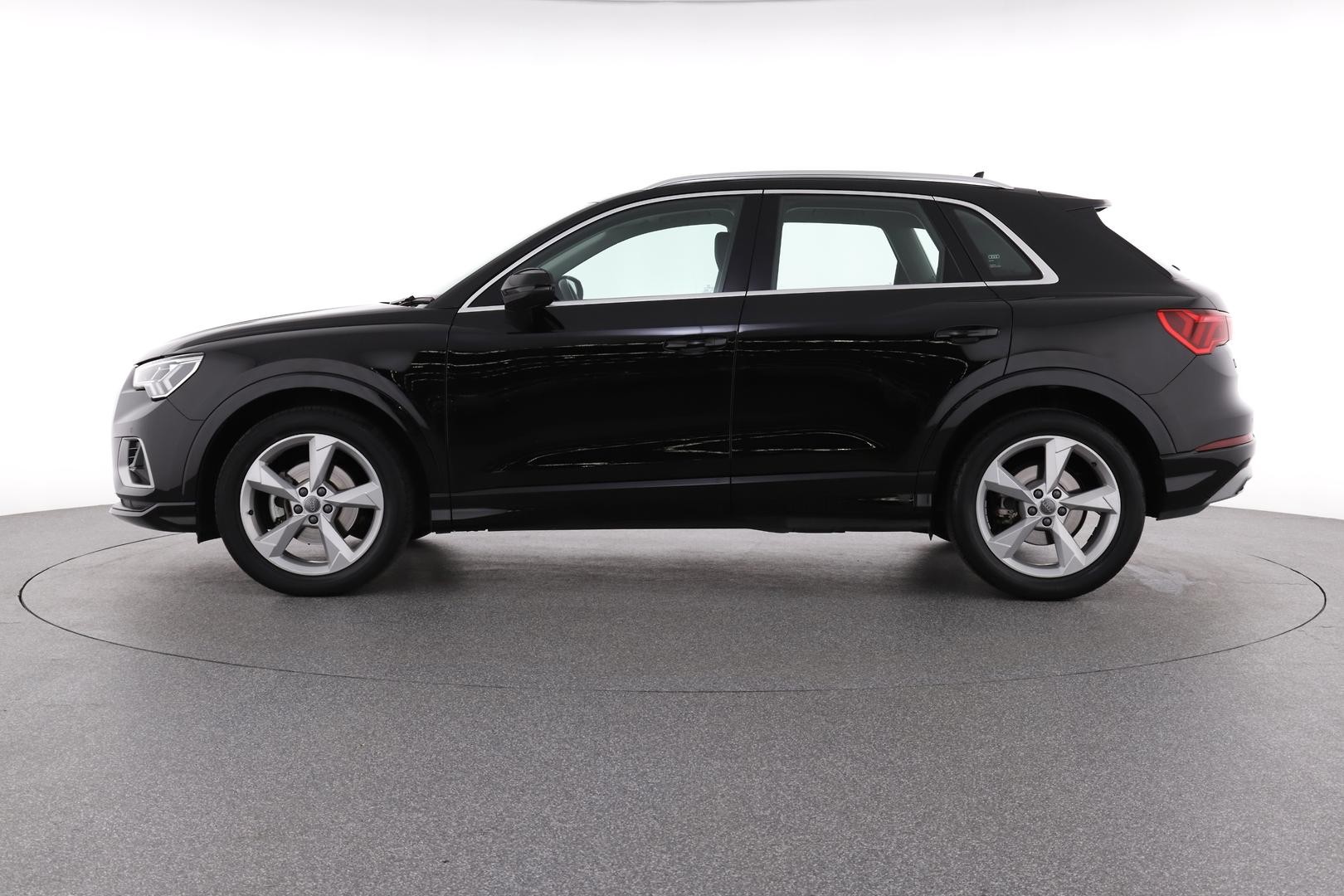 Audi Q3 image 2