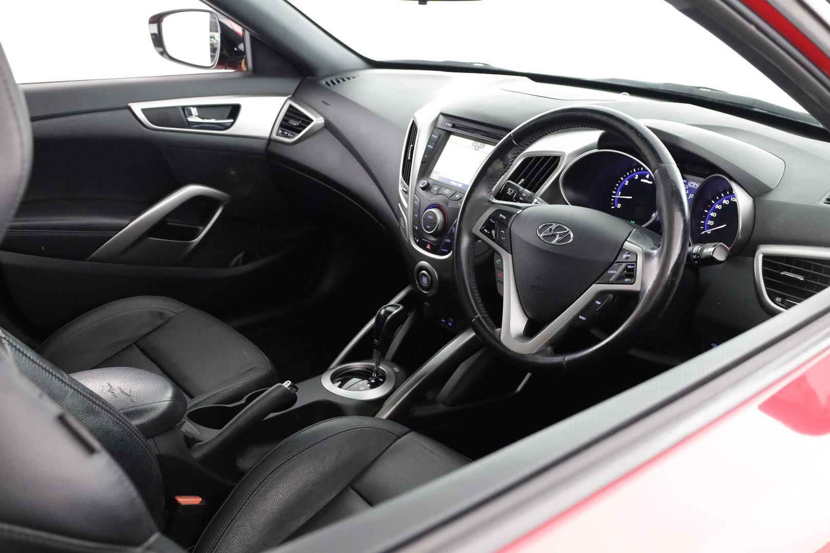 Hyundai Veloster image 4