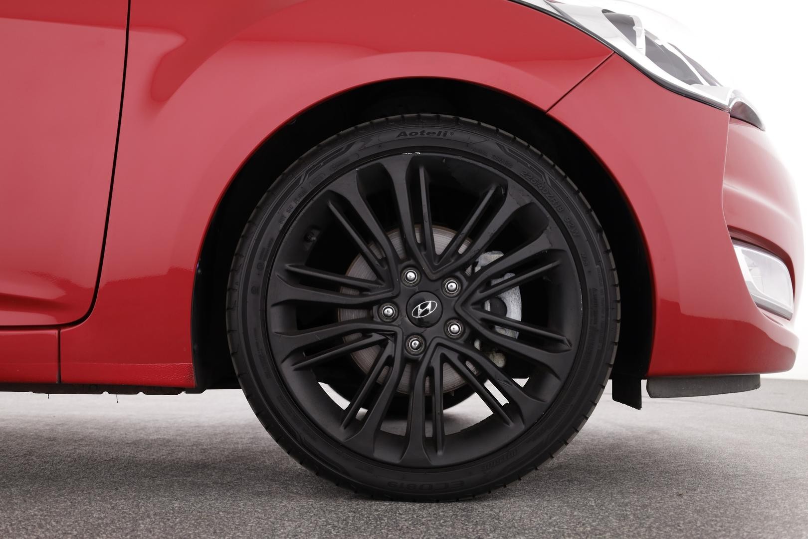 Hyundai Veloster image 3