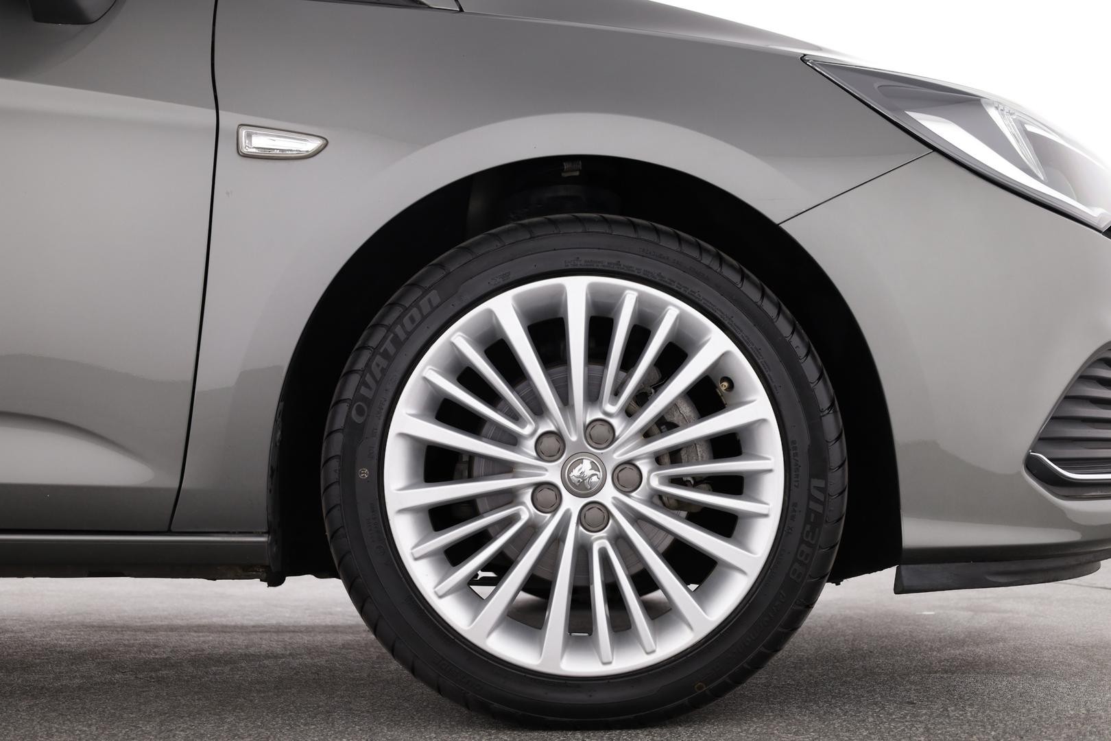 Holden Astra image 3