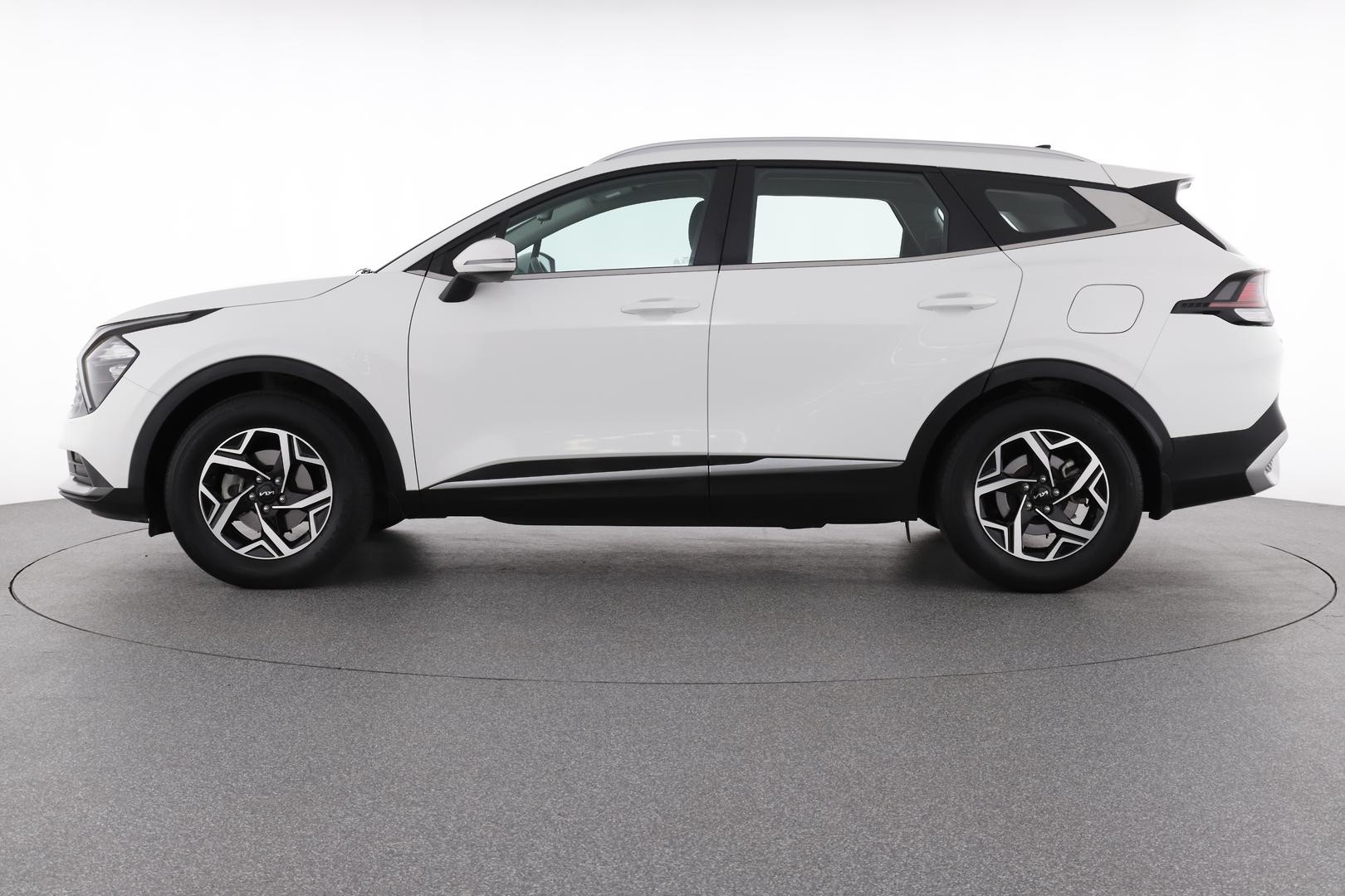 Kia Sportage image 2
