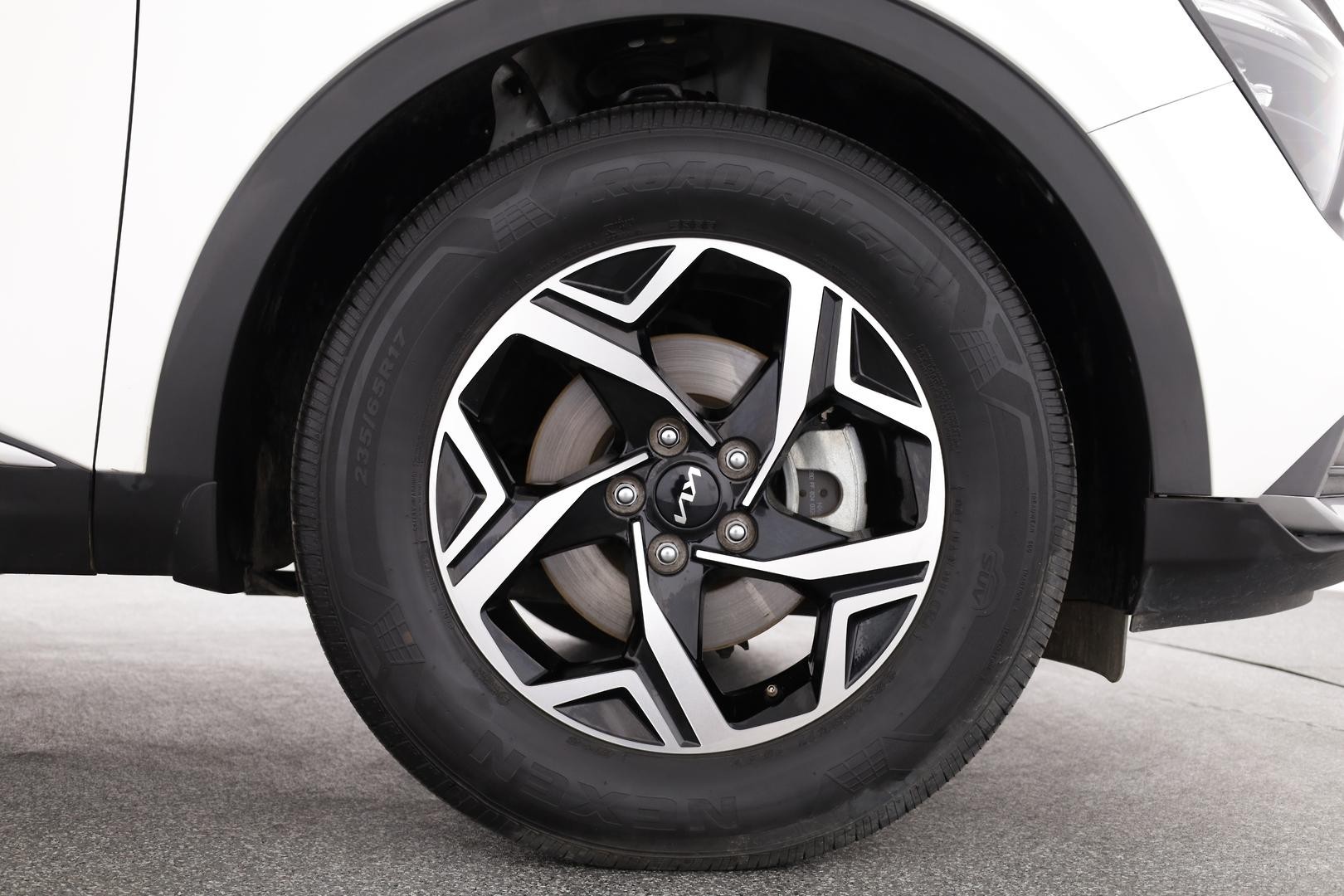 Kia Sportage image 3