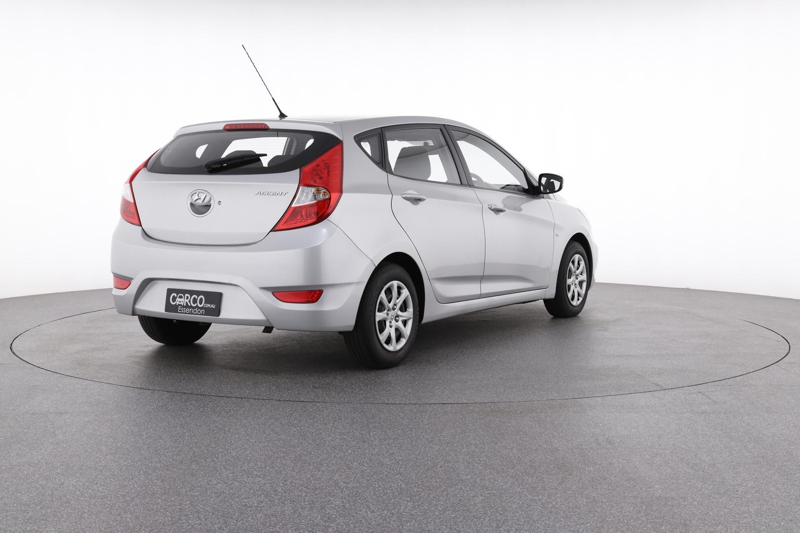 Hyundai Accent image 4