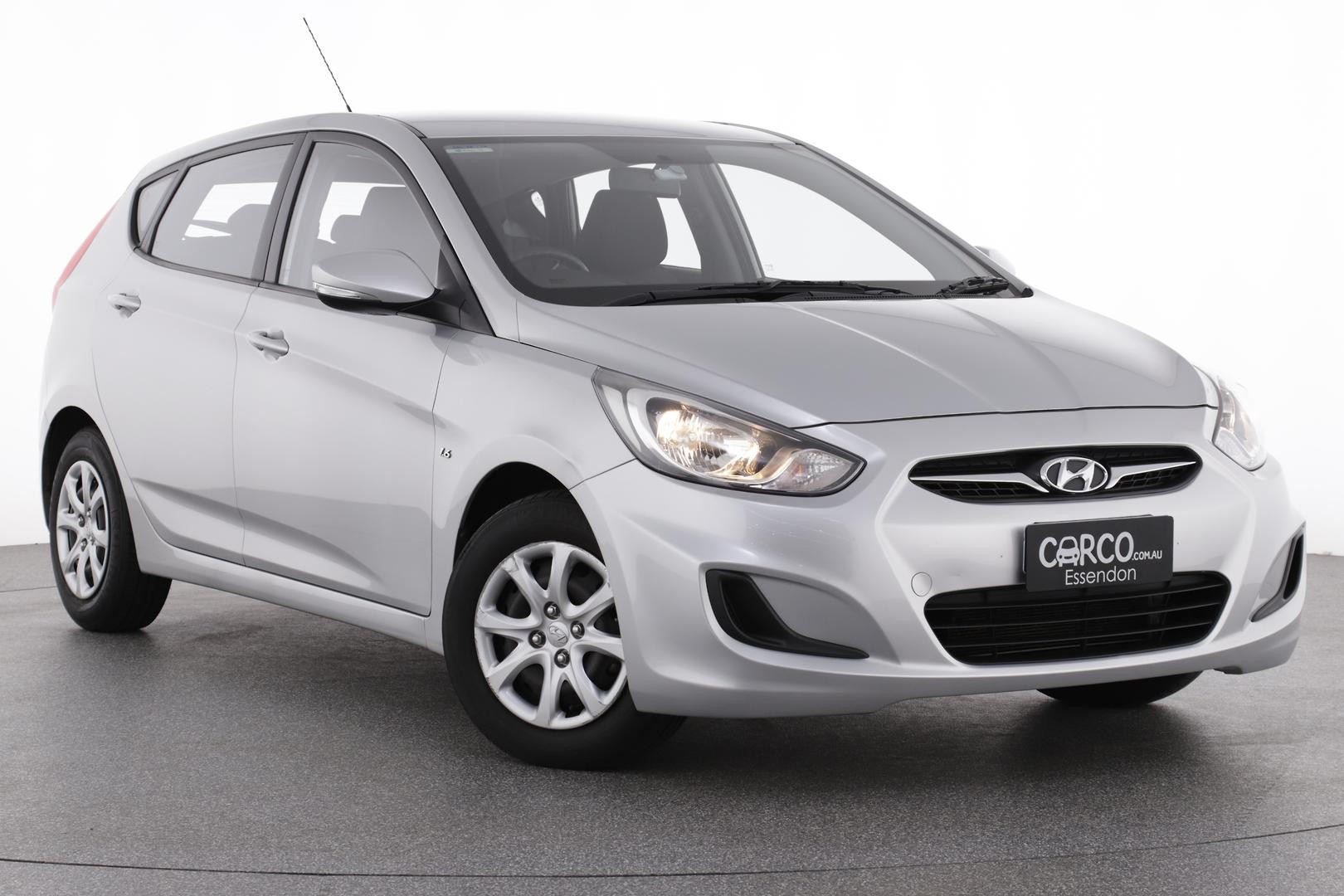 Hyundai Accent image 1